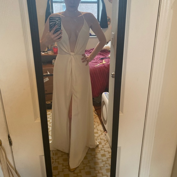 Reformation Dima wedding gown, size 4 - Picture 7 of 10